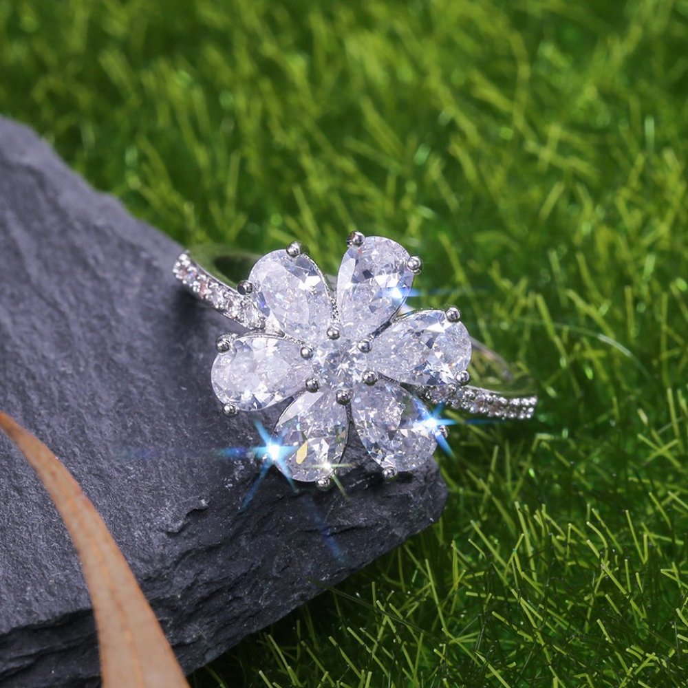 NEW 925 Silver Diamond Flower Ring - Picture 4 of 7